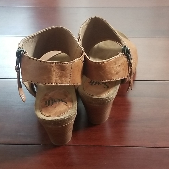 Shoes - Picture 3 of 6